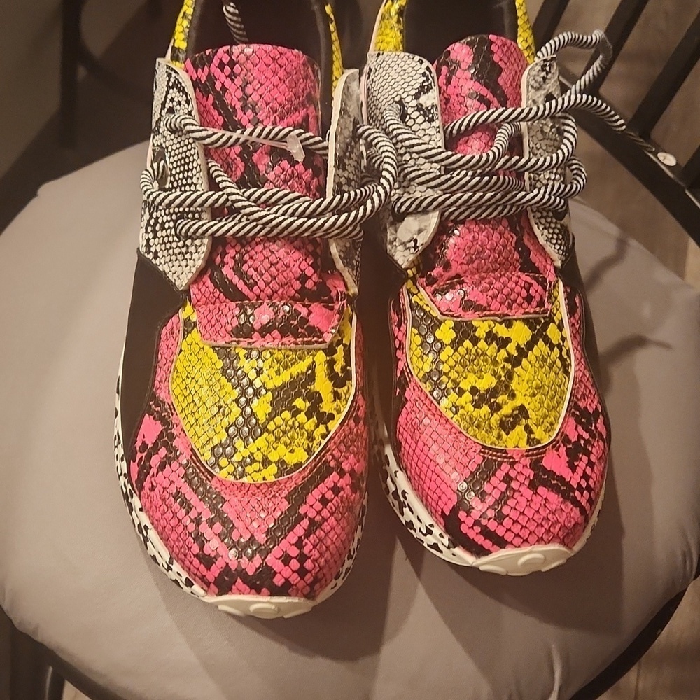 Yoki Stylish Women's Sneakers - Pink and Yellow - Picture 2 of 6